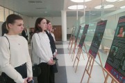 Студенты факультета исторического и правового образования приняли участие в церемонии открытия фотовыставки