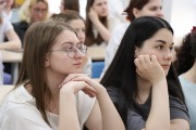 В ВГСПУ для студентов состоялся лекторий в рамках проекта «ЗаРождение»