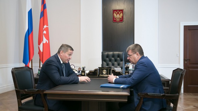 Губернатор Андрей Бочаров провел рабочую встречу с Александром Коротковым