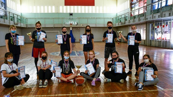 В ВГСПУ прошел «Кубок первокурсников» по стритболу среди девушек