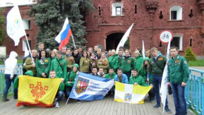 Студенты Волгограда приняли участие в акции «Поклонимся великим тем годам»  