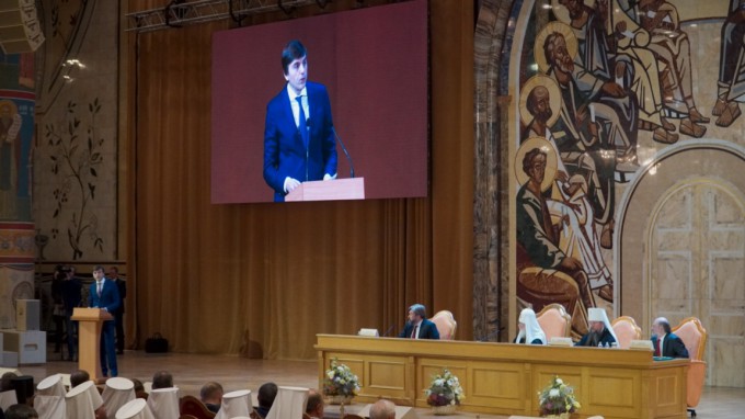 На Всемирном русском народном соборе обсудили воспитание молодежи на основе традиционных духовно-нравственных ценностей