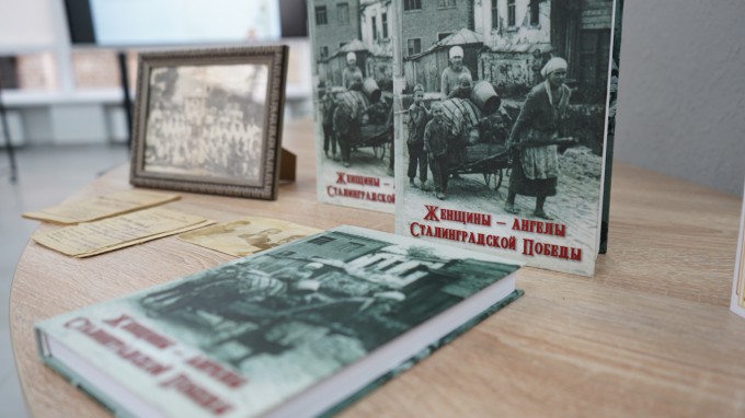 «Женщины-ангелы Сталинградской Победы»: в ВГСПУ состоялась презентация книги Елены Руднянской