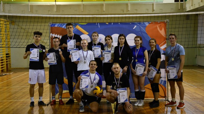 В ВГСПУ прошли соревнования по волейболу в рамках спартакиады общежитий "Мы дружим общежитиями"