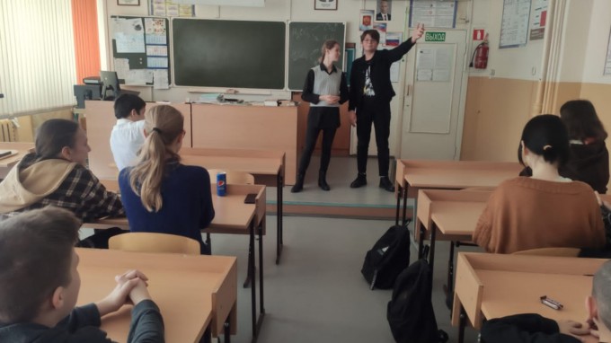 Студенты ВГСПУ проводят занятия со школьниками из ДНР и ЛНР