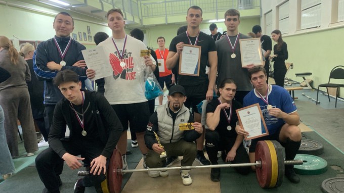 Студенты ВГСПУ – призеры  спортивного состязания «Силовое многоборье»