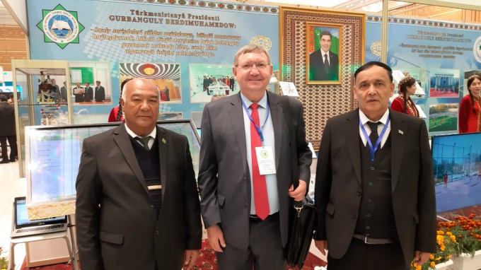 Руководство ВГСПУ приняло участие в международной выставке и научной конференции в Туркменистане