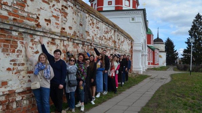 Студенты и преподаватели ФИПО изучают историко-архитектурное наследие Древней Руси 