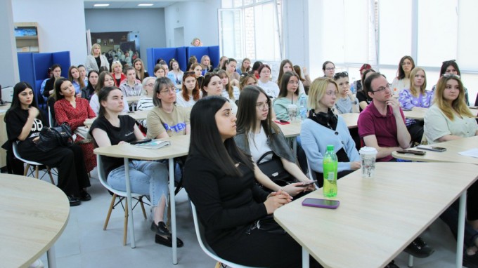 В ВГСПУ состоялась дискуссионно-творческая встреча «О власти на Руси»