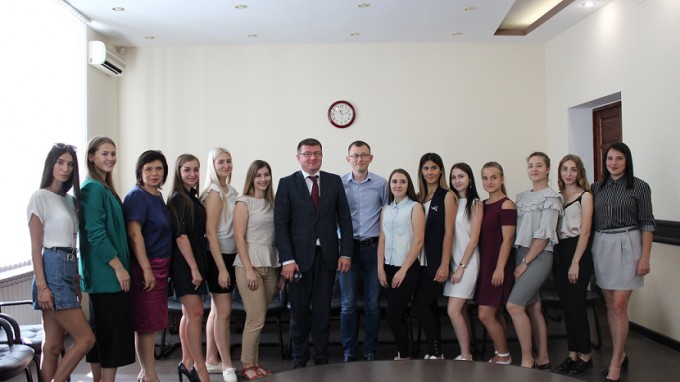 Ректор ВГСПУ Александр Коротков провел рабочую встречу со студенческим профсоюзным активом
