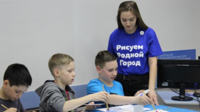 В ВГСПУ прошли мастер-классы для школьников, посвященные творчеству волгоградских художников