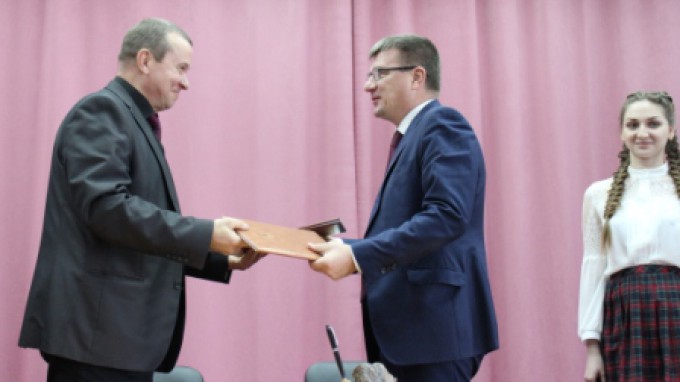 ВГСПУ и Новониколаевский район развивают партнерские связи