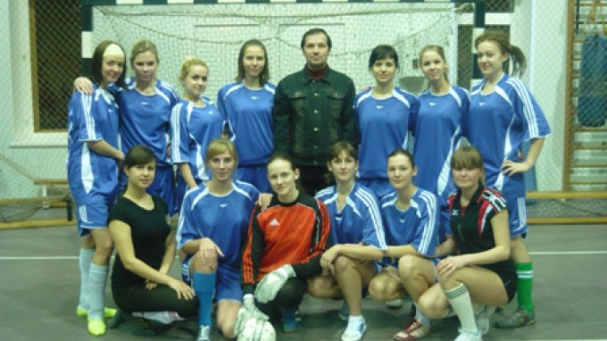 Девушки и футбол — отличный альянс!