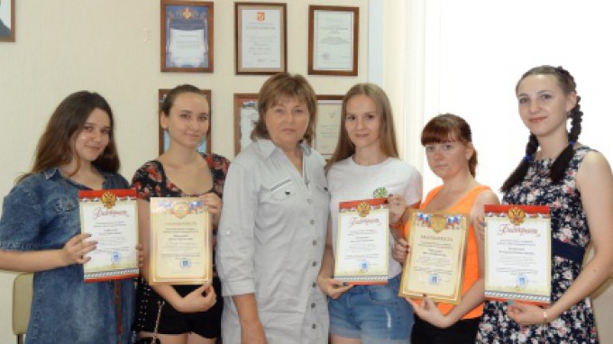 Студентам-волонтерам ВГСПУ вручены благодарственные письма Нины Болдыревой, Уполномоченного по правам ребёнка в Волгоградской области