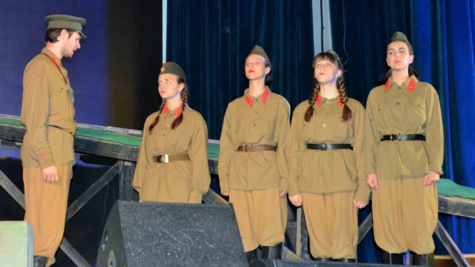 В ВГСПУ состоялся показ спектакля «Сталинград. Остаться человеком» театра духовно-нравственного сюжета «Миргород»