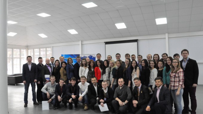 Студенты факультета социальной и коррекционной педагогики ВГСПУ стали волонтерами на Благотворительном «Рождественском балу - 2019»