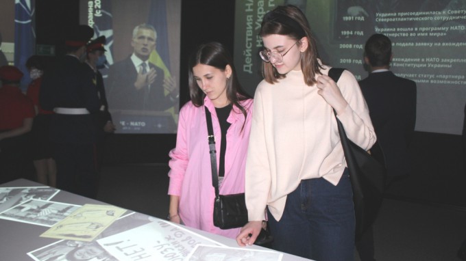Студенты ВГСПУ познакомились с работой новой мультиформатной экспозиции в историческом парке «Россия – Моя история»