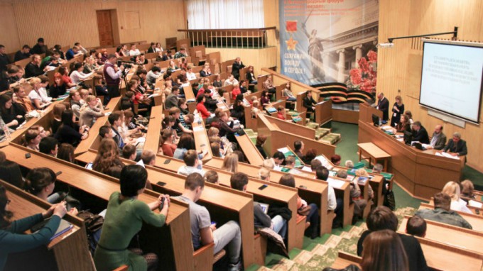В ВГСПУ прошла Международная научная конференция «Рациональное и иррациональное в литературе и фольклоре»